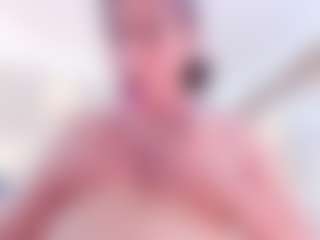 Live cam show with Alyson-Palmer - Skinny Teen (18+) on UwU Esports