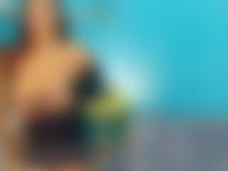 Live cam show with AmeliaEmmy - Strip Mature on Camiplay Live