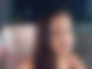 Live cam show with AmeliaEmmy - College Curvy on CSO-WL