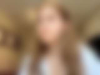 Live cam show with Lola - Red Hair Squirt on Camsoda Late Night