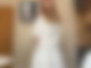 Live cam show with Lola - Young Adult on CamwithHer