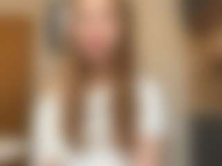 Live cam show with Lola - Red Hair on TeamSkeetLive