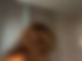 CarolinaBeute's Live Sex Cam Show