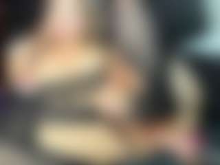 Live cam show with Carolinacoleman26 - Brown Eyes on Camsoda Late Night