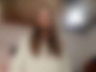 Live cam show with CharityHollner - Fingers on fapnchat