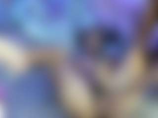 Live cam show with Cheryl1 - Brown Eyes on Camsoda