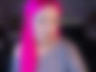 Live cam show with Ekimmj-age - New Bedroom on SmokeAndPoke