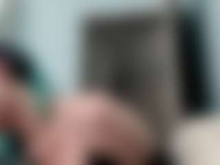 Live cam show with ElizaFranklin - New Petite on SquirtSoMuch
