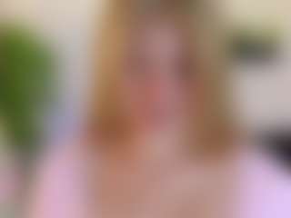 Live cam show with Kathy-Duncan - Handjob on StripNow