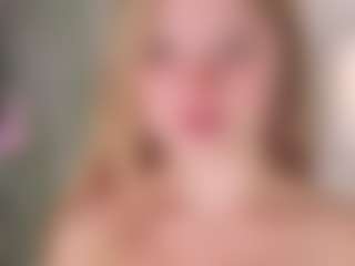Live cam show with Kathy-Duncan - Blowjob on CamClone
