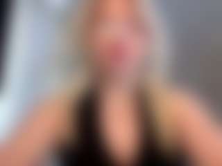 LucretiaLampsas's Live Sex Cam Show