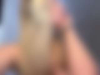 LucretiaLampsas's Live Sex Cam Show