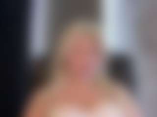 LucretiaLampsas's Live Sex Cam Show