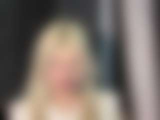 Live cam show with LucretiaLampsas - New Teen (18+) on livesuperchat.net