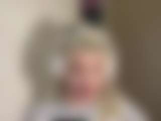 LucretiaLampsas's Live Sex Cam Show