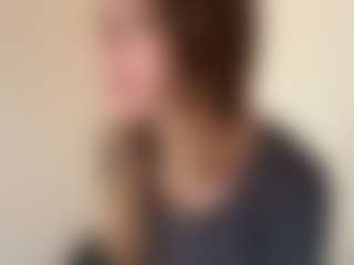 Live cam show with MicaelaRafus - Genital Piercings on livesuperchat.net