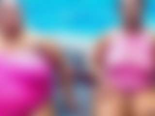 Live cam show with NAUGHTYPEARLXXX - Flashing on liverealitysex.com
