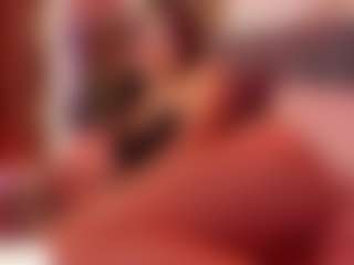 Live cam show with neftis-tay - Skinny on Camsoda