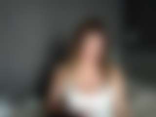 Live cam show with NikoleBirklid - Blowjob on CamClone