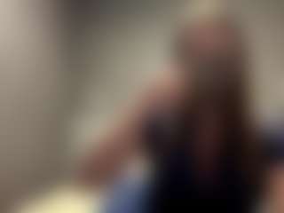 Live cam show with NikoleBirklid - Mature on Ass Tok