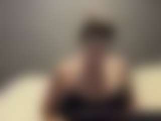 Live cam show with NikoleBirklid - Middle Aged on Camsoda