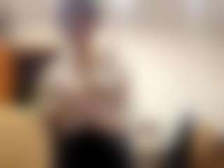 Live cam show with RiaVenskoske - Gamer on xxxlivecams.org