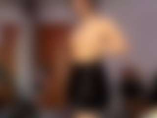 Live cam show with RiaVenskoske - Petite on Camsoda