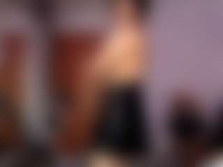 Live cam show with RiaVenskoske - Deepthroat on Camsoda