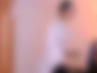 Live cam show with RiaVenskoske - Gagging on slutload