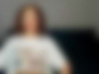 Live cam show with Wullwet-rav - Shaved Pussy on Mixed Magazine Live