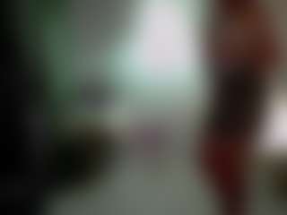 Barbarrra MILF webcam performer live streaming