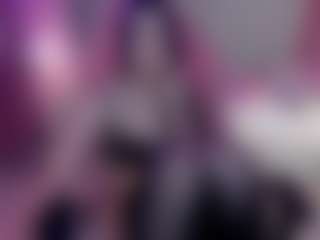 Live cam show with Bety-White - Lean on Camsoda