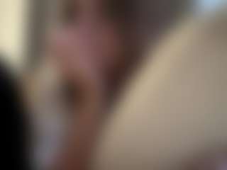 SuzannFulliton's Live Sex Cam Show