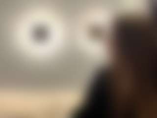 SuzannFulliton's Live Sex Cam Show