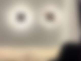 SuzannFulliton's Live Sex Cam Show
