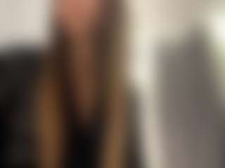 SuzannFulliton's Live Sex Cam Show