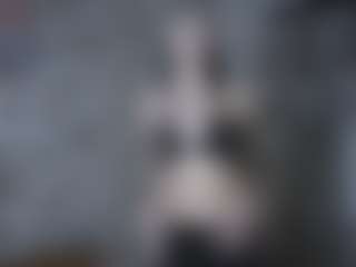 Live cam show with SuzannFulliton - Genital Piercings on SmokeAndPoke