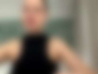 Laura's Live Sex Cam Show