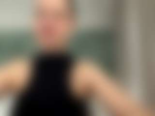 Laura's Live Sex Cam Show