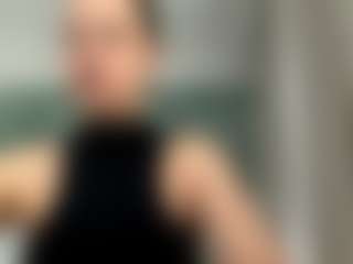 Laura's Live Sex Cam Show