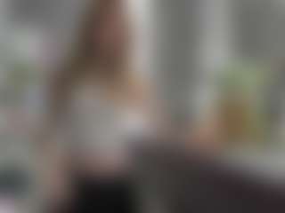 Live cam show with ChandaHebert - Public on UwU Esports