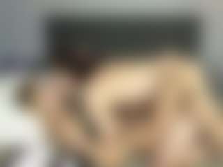 Live cam show with FreyaJels - Orgasm on CamClone