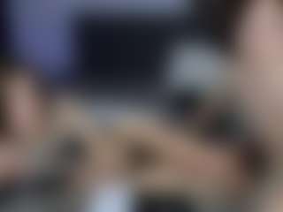 FreyaJels's Live Sex Cam Show