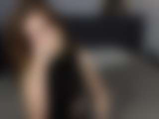 Live cam show with FreyaJels - Flashing on CamClone