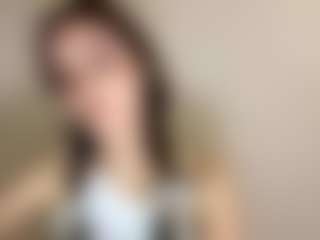 Live cam show with HattieWassam - Spank Brown Hair on SxyPornLive
