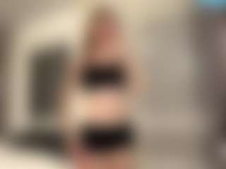 Live cam show with HattieWassam - Genital Piercings on Camsoda