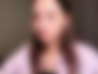 Live cam show with HattieWassam - Green Eyes on Hubzter Live