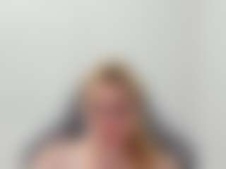 Live cam show with HazelLoveee - New Big Ass on fapnchat
