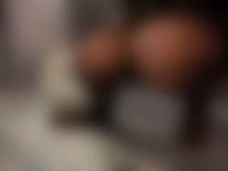 ivyxbelle's Live Sex Cam Show