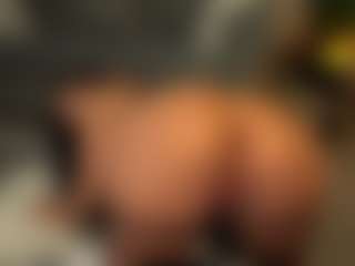 ivyxbelle's Live Sex Cam Show